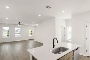 1632 Esplanade Pkwy, San Marcos, TX 78666 - Photo 15