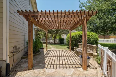 2730 Kinney Oaks Court, Austin, TX 78704 - Photo 27