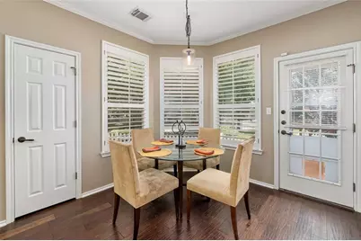 2730 Kinney Oaks Court, Austin, TX 78704 - Photo 13