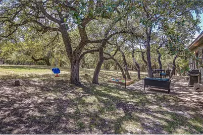 17106 Oak Cliff Circle, Dripping Springs, TX 78620 - Photo 19