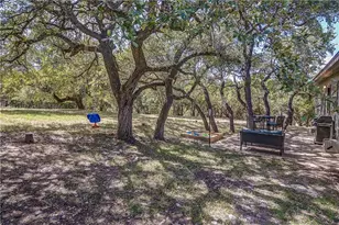 17106 Oak Cliff Cir, Dripping Springs, TX 78620 - Photo 19