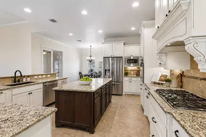 758 Haven Point Loop Loop, New Braunfels, TX 78132 - Photo 9
