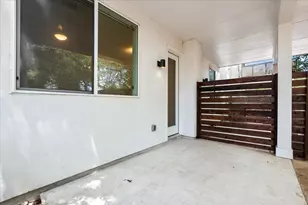 1801 E 2nd St, Austin, TX 78702 - Photo 27