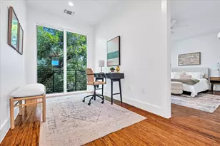 1801 E 2nd St, Austin, TX 78702 - Photo 13