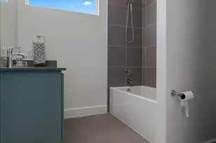 1801 E 2nd St, Austin, TX 78702 - Photo 23