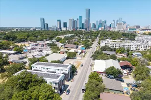 1801 E 2nd St, Austin, TX 78702 - Photo 35