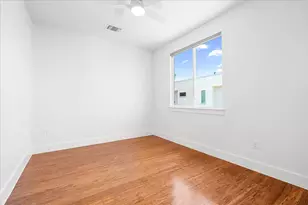 1801 E 2nd St, Austin, TX 78702 - Photo 19