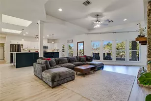 945 Wesley Ridge Dr, Spicewood, TX 78669 - Photo 13