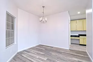 401 Bandara Woods Blvd, Elgin, TX 78621 - Photo 5