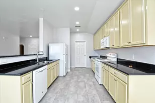 401 Bandara Woods Blvd, Elgin, TX 78621 - Photo 11