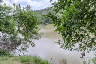 2212 N River Rd, Lampasas, TX 76550 - Photo 17
