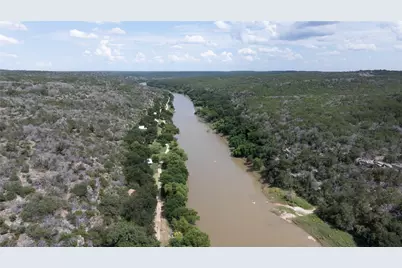 2212 N River Road, Lampasas, TX 76550 - Photo 21