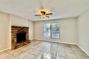 8106 Hood Cir, Austin, TX 78745 - Photo 3