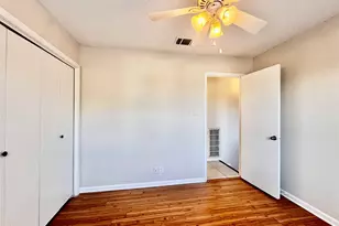 8106 Hood Cir, Austin, TX 78745 - Photo 7