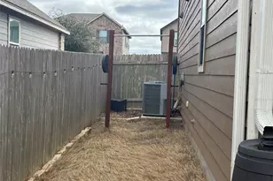 120 Schuylerville Dr, Elgin, TX 78621 - Photo 27