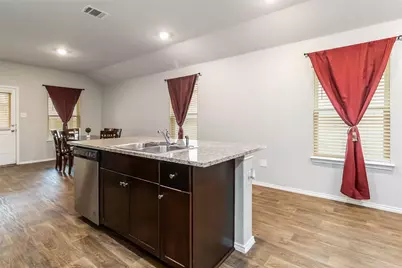 2845 Wolfcreek, New Braunfels, TX 78130 - Photo 5