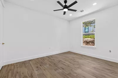 116 N Pohakea Drive, Bastrop, TX 78602 - Photo 13