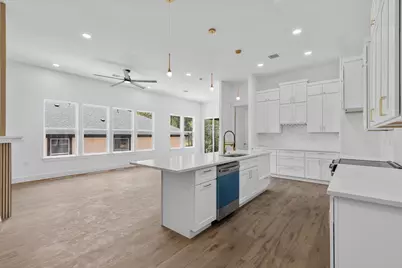 116 N Pohakea Drive, Bastrop, TX 78602 - Photo 5