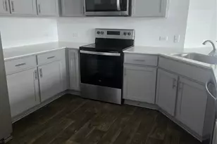 604 Concho River Dr, Hutto, TX 78634 - Photo 7