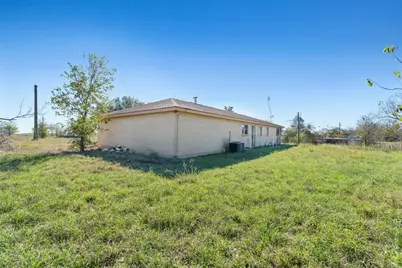 230 County Road 422, Bartlett, TX 76511 - Photo 3