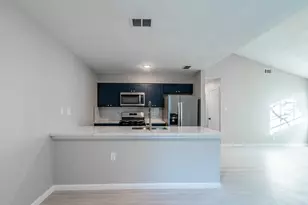 915 Sirocco Dr, Austin, TX 78745 - Photo 13