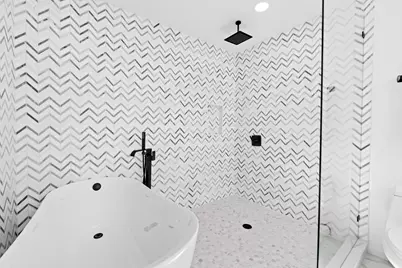 18702 Lakeland Drive, Point Venture, TX 78645 - Photo 17