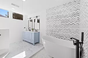 18702 Lakeland Dr, Point Venture, TX 78645 - Photo 15