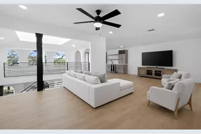 18702 Lakeland Drive, Point Venture, TX 78645 - Photo 23