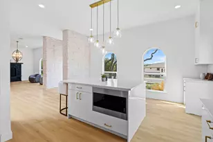 18702 Lakeland Dr, Point Venture, TX 78645 - Photo 9