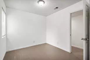 3464 Willowrun Dr, Austin, TX 78704 - Photo 15