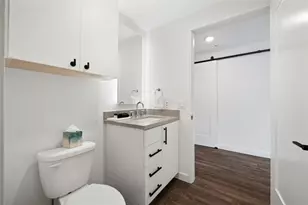 49 Navasota St, Austin, TX 78702 - Photo 29