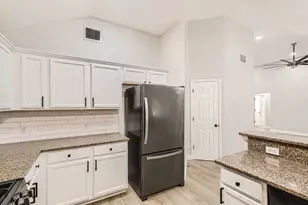 201 Orchard Way, Hutto, TX 78634 - Photo 5