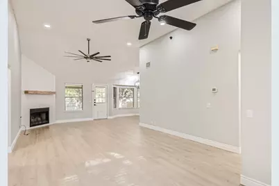 201 Orchard Way, Hutto, TX 78634 - Photo 5