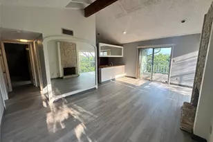 2206 Trailside Dr, Austin, TX 78704 - Photo 15