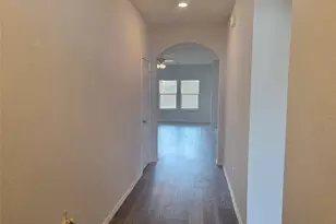 109 Akston Ct, Jarrell, TX 76537 - Photo 21