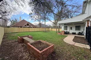 10115 Pinehurst Dr, Austin, TX 78747 - Photo 33
