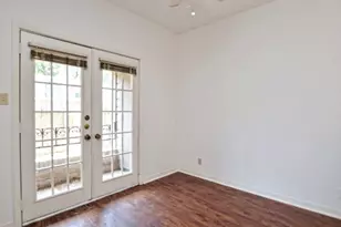 2216 San Gabriel St, Austin, TX 78705 - Photo 3