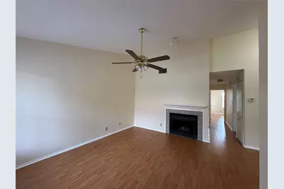 106 E 30th Street E #310, Austin, TX 78705 - Photo 11