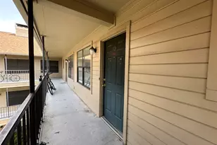 106 E 30th Street E, Austin, TX 78705 - Photo 7