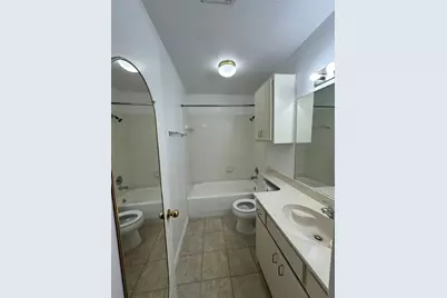 106 E 30th Street E #310, Austin, TX 78705 - Photo 19