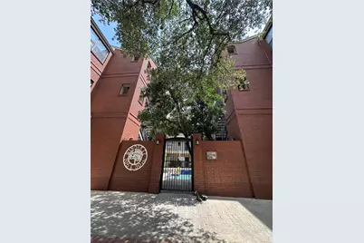106 E 30th Street E #310, Austin, TX 78705 - Photo 3