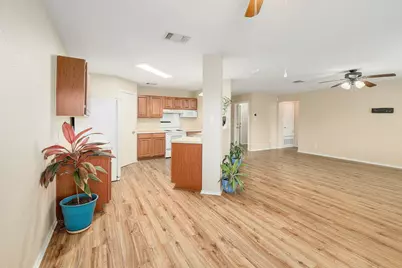 229 Phillips Street, Hutto, TX 78634 - Photo 5