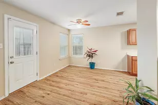 229 Phillips St, Hutto, TX 78634 - Photo 21