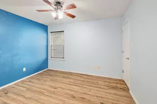 229 Phillips St, Hutto, TX 78634 - Photo 17