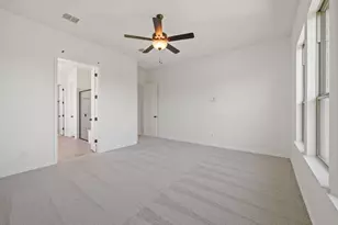 172 Montecilo Dr, Liberty Hill, TX 78642 - Photo 17