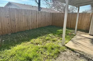 836 N Meadows Dr, Austin, TX 78758 - Photo 13