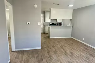 836 N Meadows Dr, Austin, TX 78758 - Photo 3