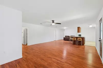 206 Oscar Street, Taylor, TX 76574 - Photo 5