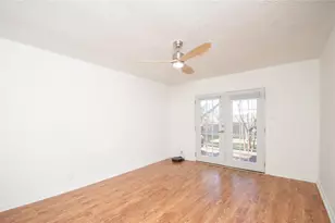 501 Greenway Dr, Pflugerville, TX 78660 - Photo 15