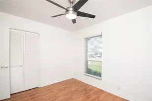 501 Greenway Dr, Pflugerville, TX 78660 - Photo 13